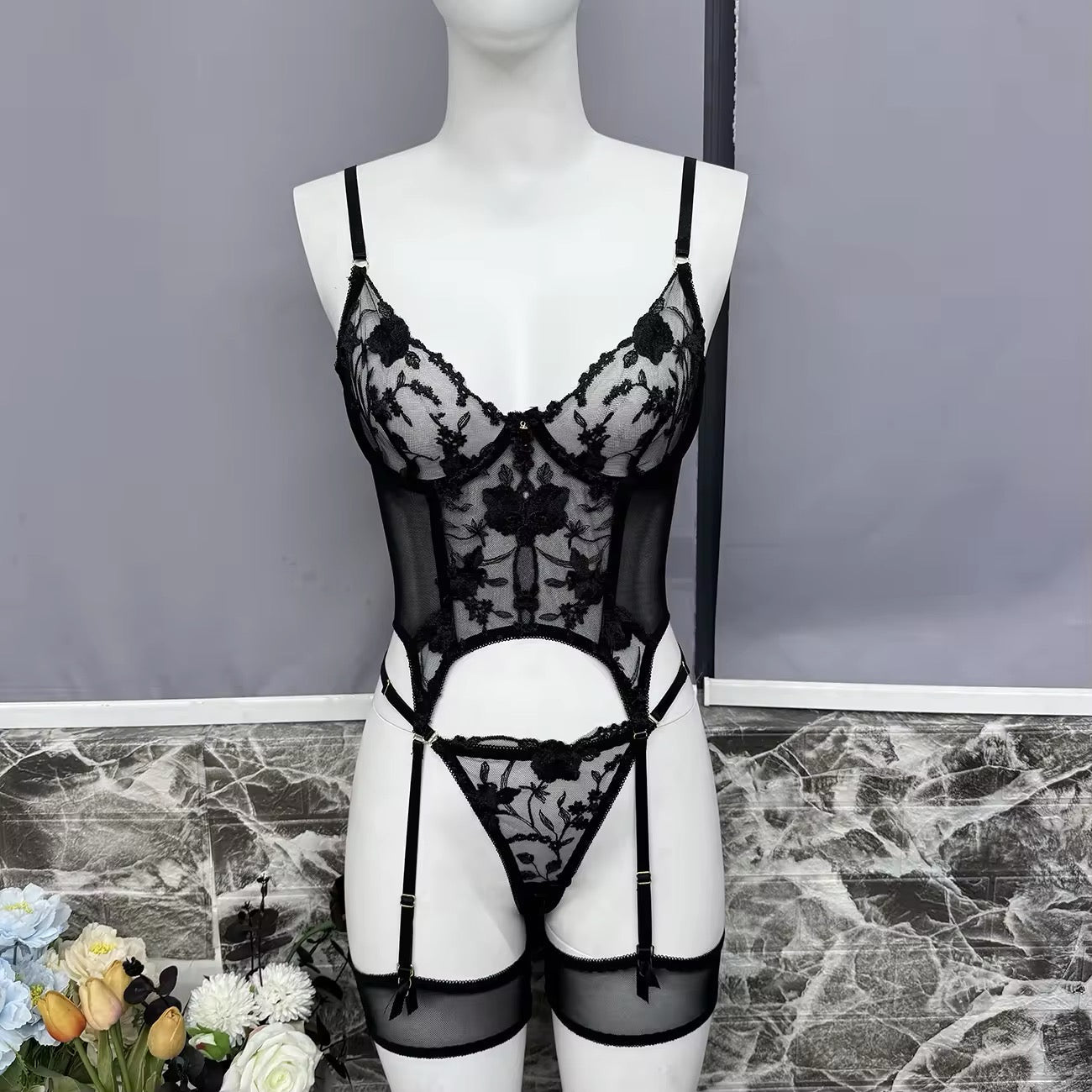 Naomi Lingerie Set
