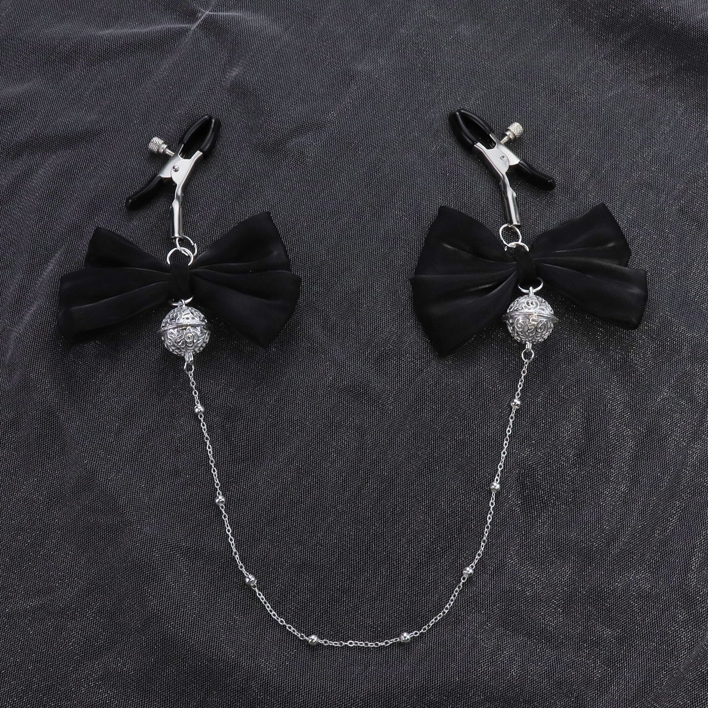 Streamer Bow Adjustable Bell Nipple Clamp